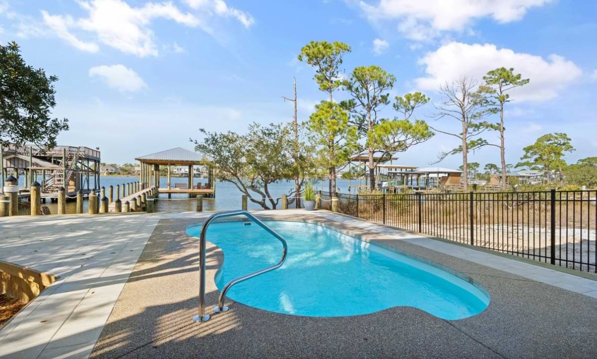 Resort Cotton Bayou Fish Camp